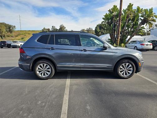 2018 Volkswagen Tiguan 2.0T SE