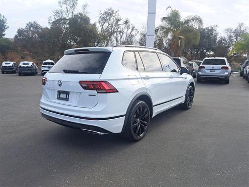2021 Volkswagen Tiguan 2.0T SE R-Line Black
