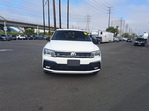 2021 Volkswagen Tiguan 2.0T SE R-Line Black