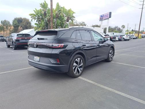 2023 Volkswagen ID.4 Pro