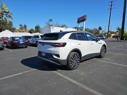 2023 Volkswagen ID.4 Pro S Plus