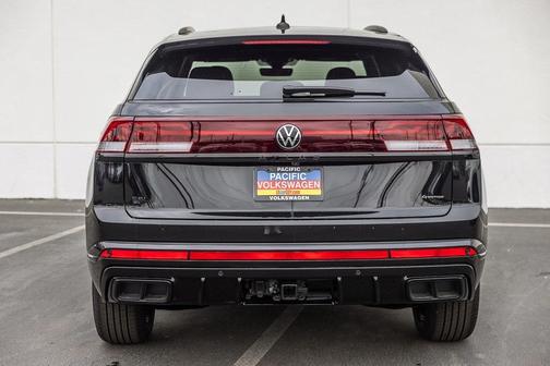 2025 Volkswagen Atlas Cross Sport 2.0T SEL R-Line Black