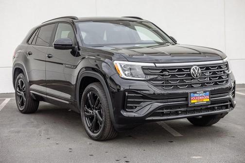 2025 Volkswagen Atlas Cross Sport 2.0T SEL R-Line Black