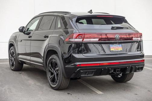 2025 Volkswagen Atlas Cross Sport 2.0T SEL R-Line Black