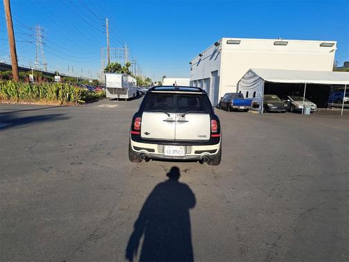 2012 MINI Cooper Clubman Base