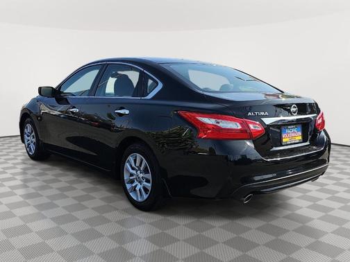 Black 2017 Nissan Altima 2.5 S