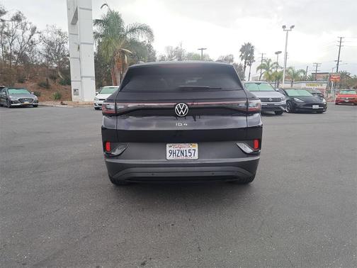 2023 Volkswagen ID.4 Pro