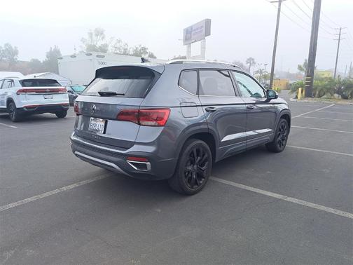2022 Volkswagen Taos 1.5T SE