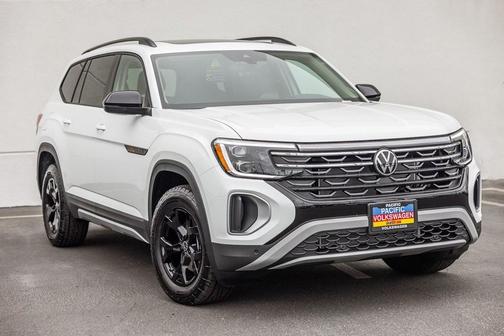 2026 Volkswagen Atlas 2.0T Peak Edition