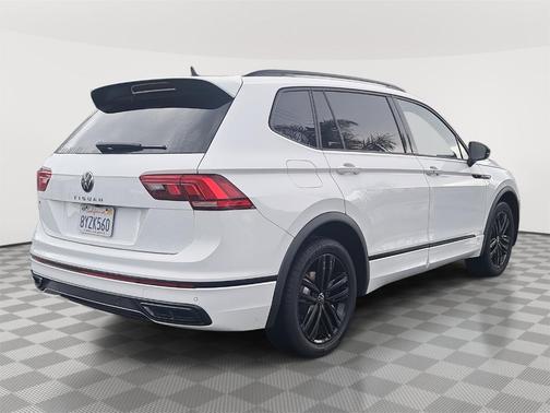 2022 Volkswagen Tiguan 2.0T SE R-Line Black