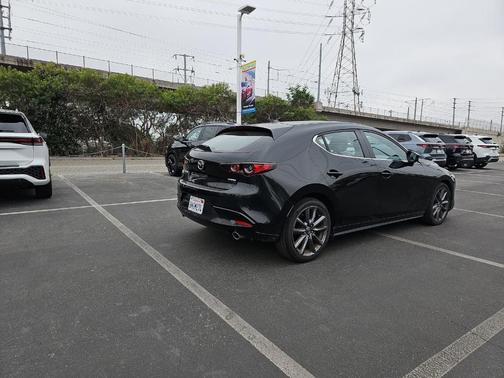 2019 Mazda Mazda3 FWD w/Preferred Package