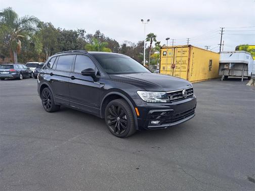 2021 Volkswagen Tiguan 2.0T SE R-Line Black