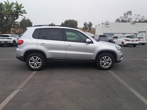 2016 Volkswagen Tiguan S