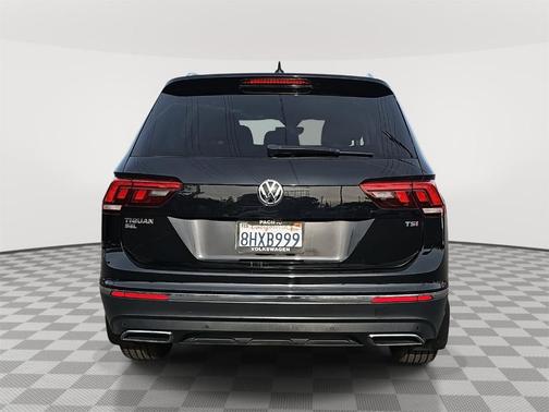 2018 Volkswagen Tiguan 2.0T SEL Premium