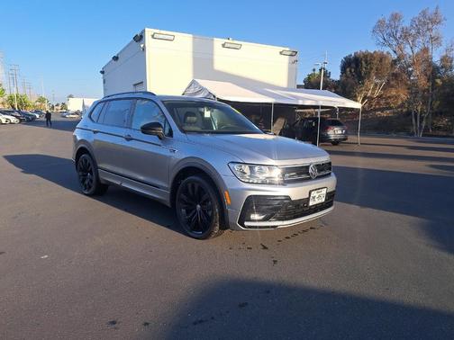 2021 Volkswagen Tiguan 2.0T SE R-Line Black
