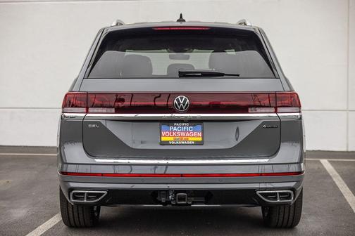 Pure Gray 2026 Volkswagen Atlas 2.0T SEL Premium R-Line