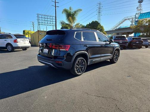 2022 Volkswagen Taos 1.5T S