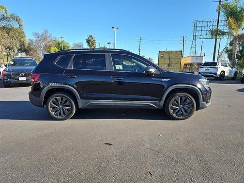 2022 Volkswagen Taos 1.5T S