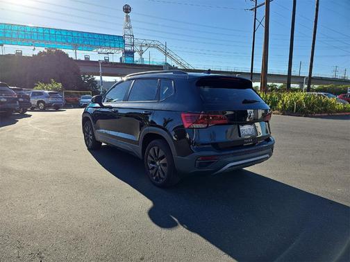 2022 Volkswagen Taos 1.5T S