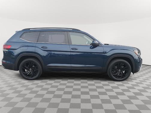 2022 Volkswagen Atlas 3.6L SE w/Technology