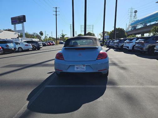 2015 Volkswagen Beetle Auto 1.8T