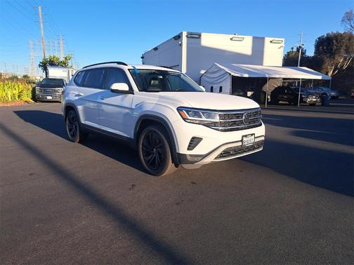 2022 Volkswagen Atlas 2.0T SE w/Technology
