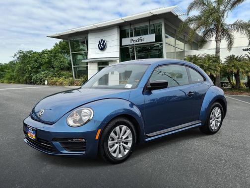 Silk Blue Metallic 2017 Volkswagen Beetle 1.8T S