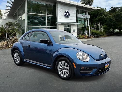 Silk Blue Metallic 2017 Volkswagen Beetle 1.8T S