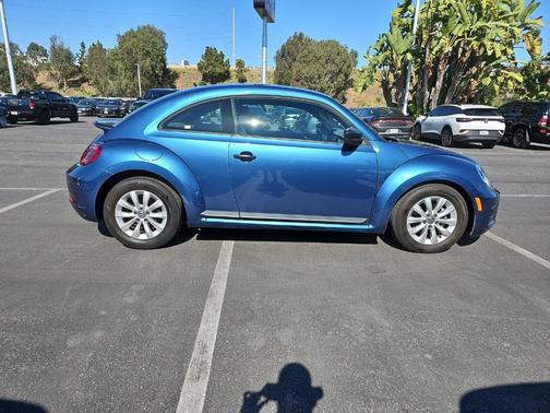 2017 Volkswagen Beetle 1.8T S