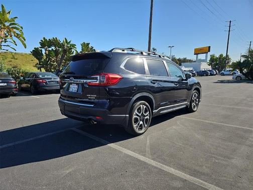 2023 Subaru Ascent Limited 8-Passenger