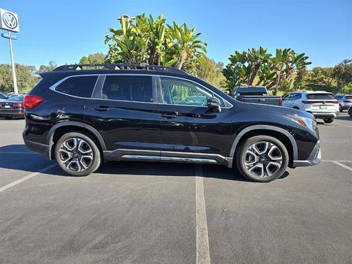 2023 Subaru Ascent Limited 8-Passenger