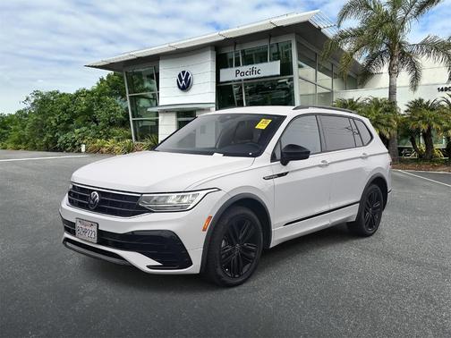 2022 Volkswagen Tiguan 2.0T SE R-Line Black