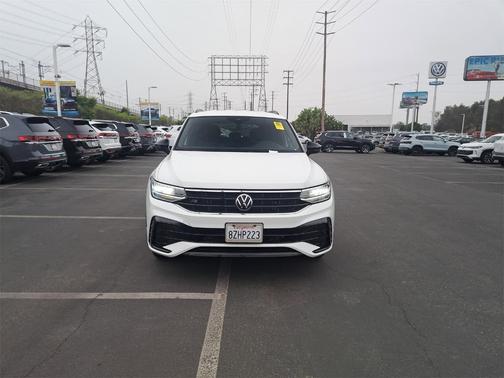 2022 Volkswagen Tiguan 2.0T SE R-Line Black