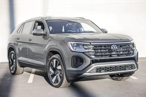 Pure Gray 2026 Volkswagen Atlas Cross Sport 2.0T SEL