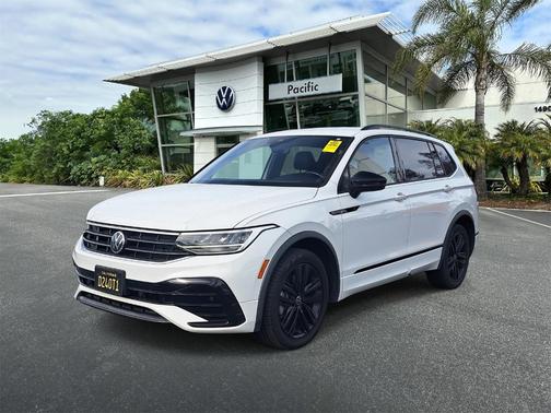 2022 Volkswagen Tiguan 2.0T SE R-Line Black