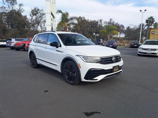 2022 Volkswagen Tiguan 2.0T SE R-Line Black