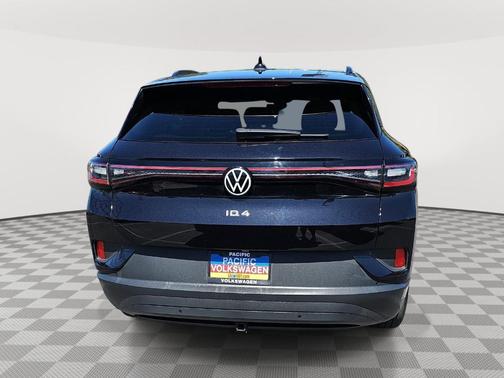 Deep Black Pearl Effect 2023 Volkswagen ID.4 Pro S