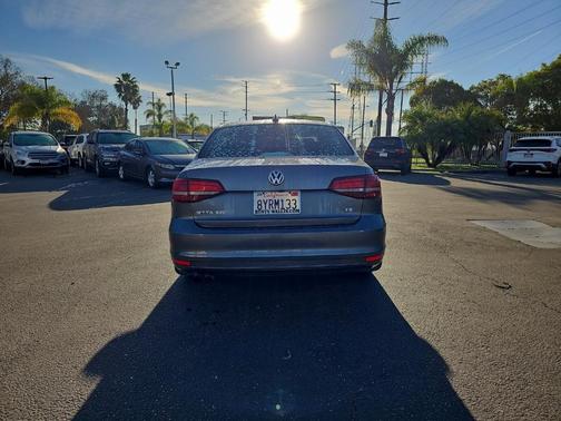 2016 Volkswagen Jetta 1.8T SEL