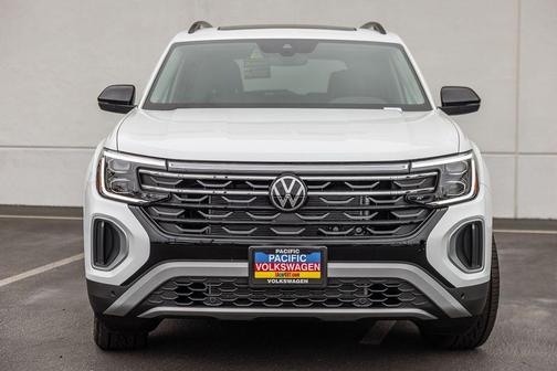 Opal White 2026 Volkswagen Atlas 2.0T Peak Edition