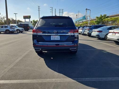Tourmaline Blue Metallic 2023 Volkswagen Atlas 2.0T SE w/Technology