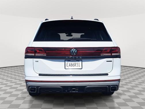 2025 Volkswagen Atlas 2.0T Peak Edition
