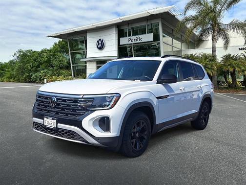 2025 Volkswagen Atlas 2.0T Peak Edition