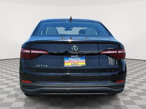 Deep Black Pearl Effect 2024 Volkswagen Jetta 1.5T S