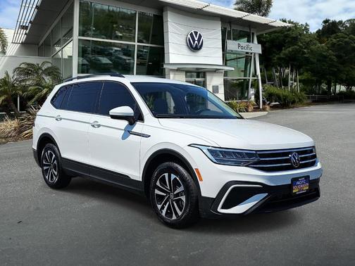 Pure White 2024 Volkswagen Tiguan 2.0T S