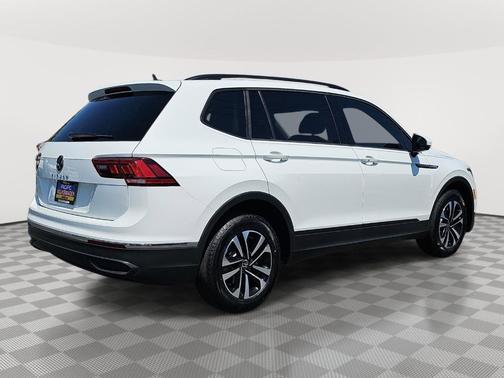 Pure White 2024 Volkswagen Tiguan 2.0T S