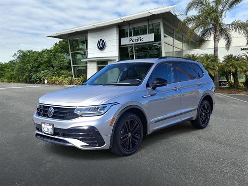2022 Volkswagen Tiguan 2.0T SE R-Line Black