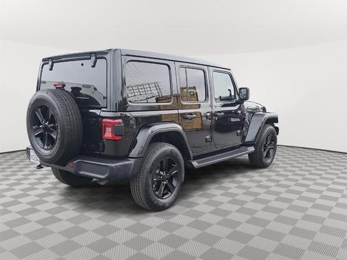 2020 Jeep Wrangler Unlimited Sahara Altitude