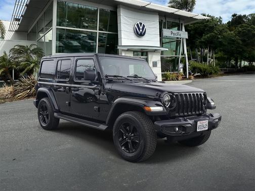 2020 Jeep Wrangler Unlimited Sahara Altitude