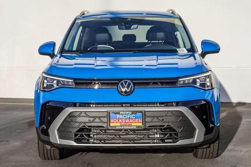 Cornflower Blue 2027 Volkswagen Taos 1.5T SE