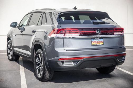 2025 Volkswagen Atlas Cross Sport 2.0T SE